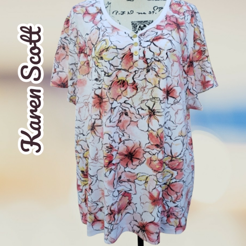 Karen Scott Floral 🌼 Top